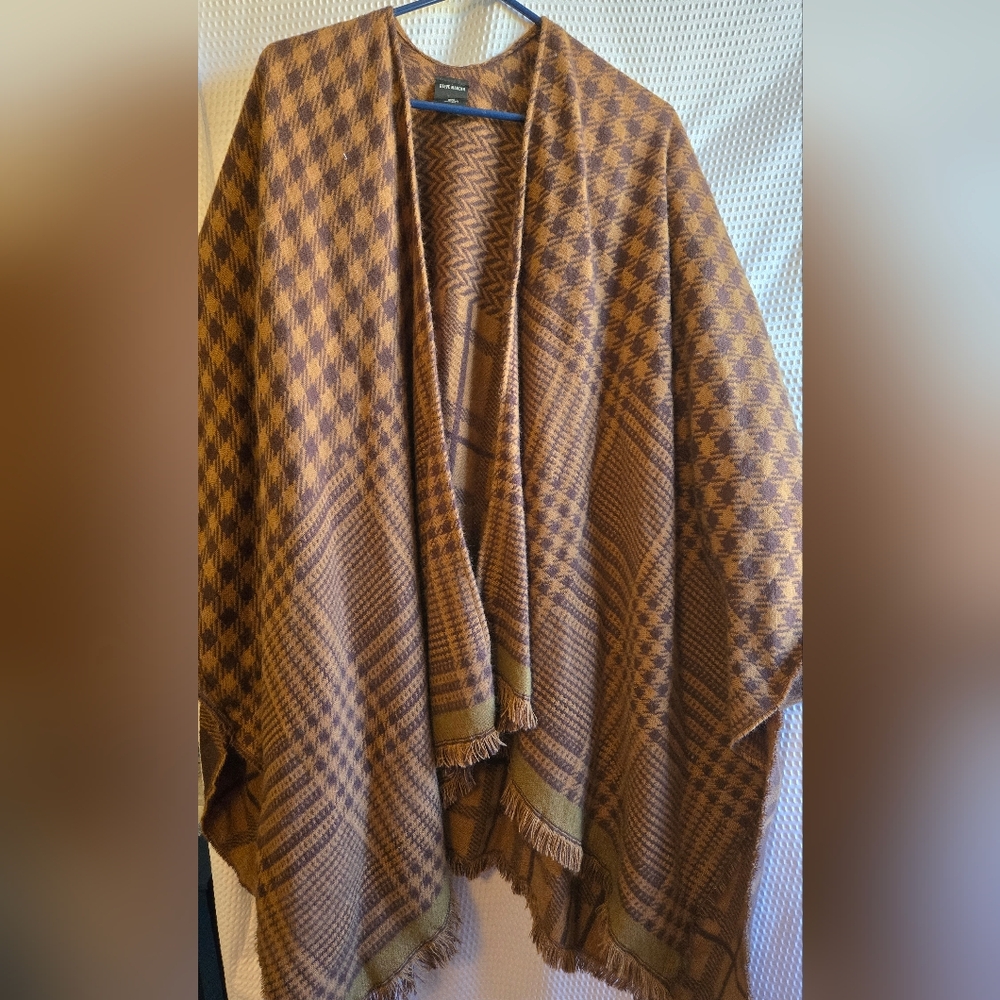 Steve Madden Brown and Tan Wrap